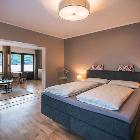 Ferienweingut Hirschen Schulstrasse Bed & Breakfast Burg  ภายนอก รูปภาพ