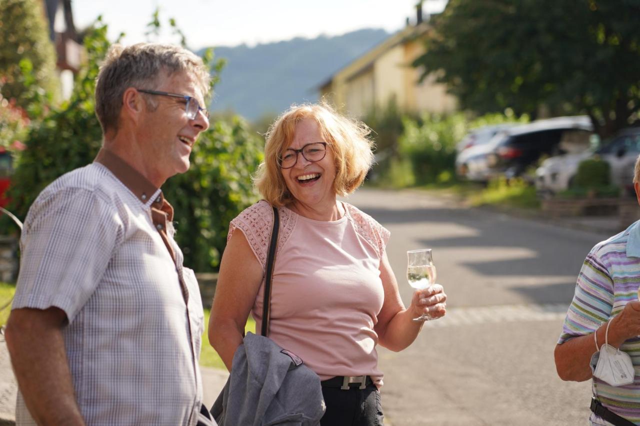 Ferienweingut Hirschen Schulstrasse Bed & Breakfast Burg  ภายนอก รูปภาพ