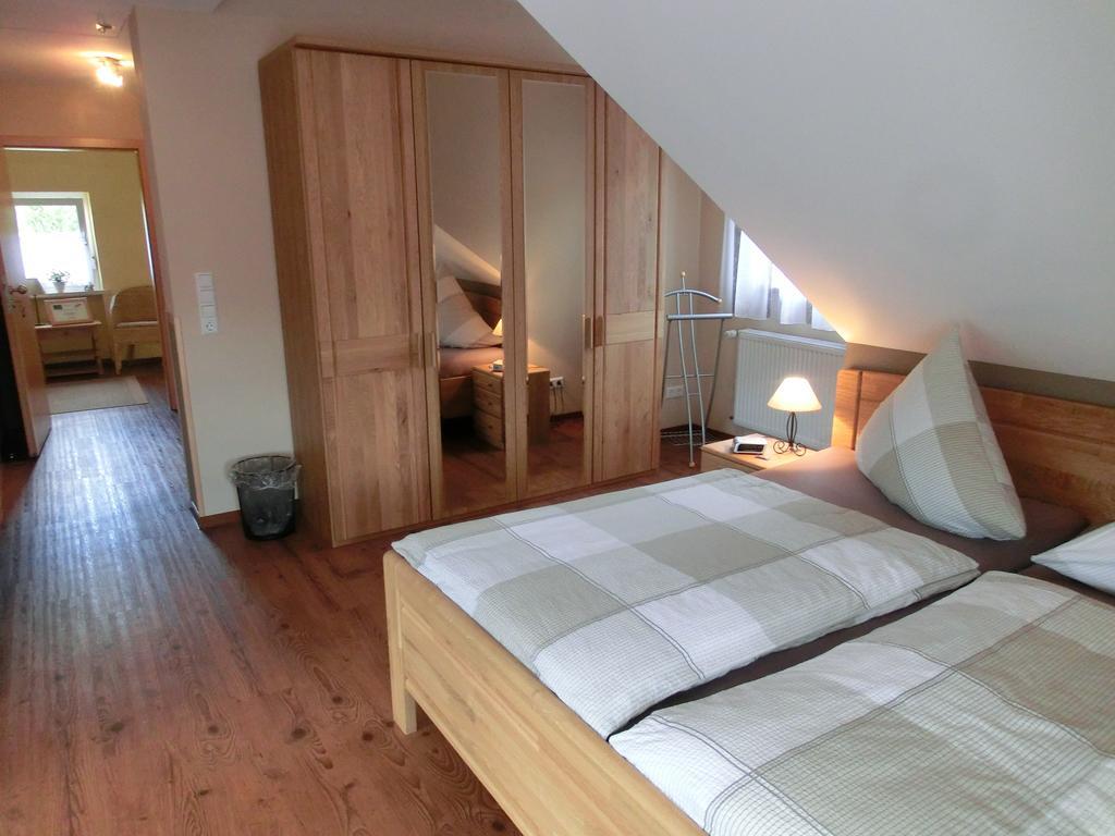 Ferienweingut Hirschen Schulstrasse Bed & Breakfast Burg  ห้อง รูปภาพ