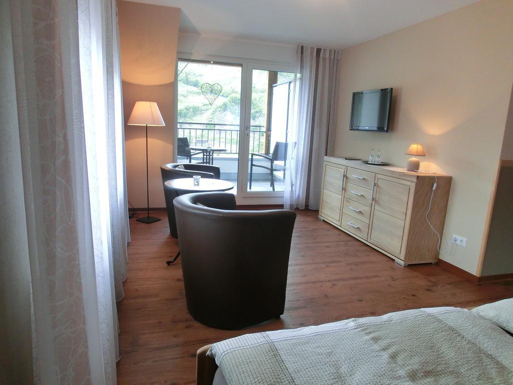 Ferienweingut Hirschen Schulstrasse Bed & Breakfast Burg  ห้อง รูปภาพ