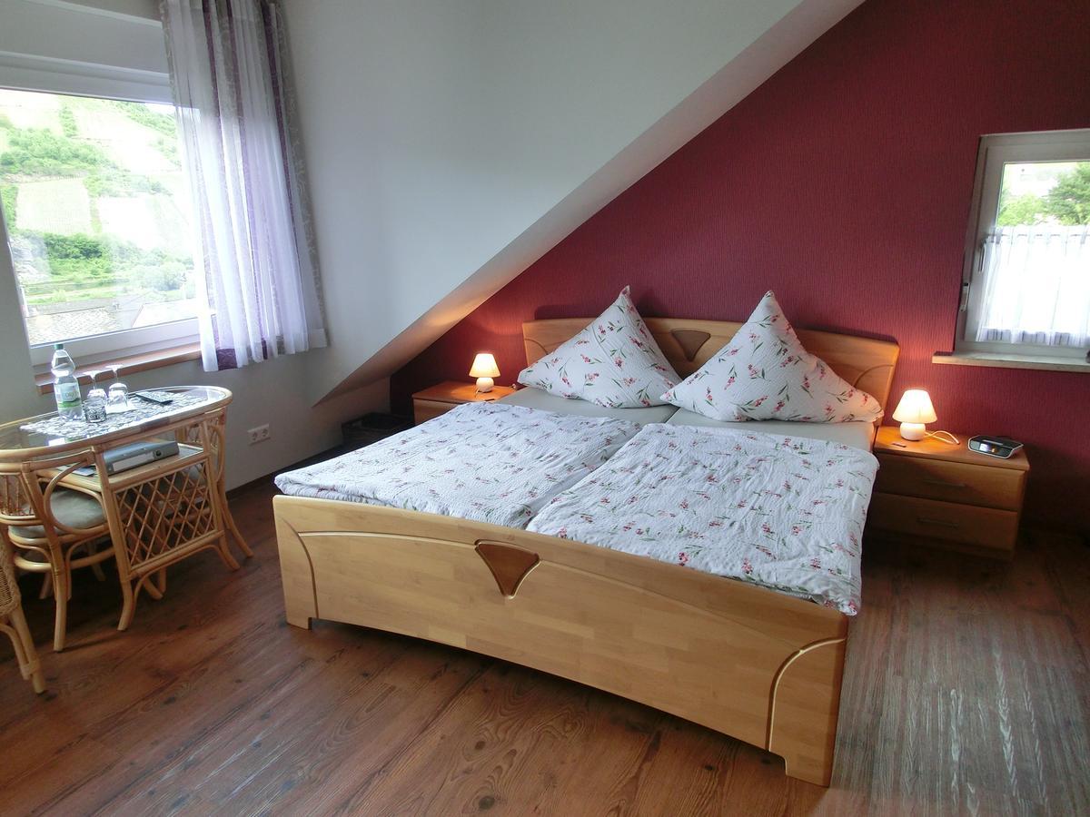 Ferienweingut Hirschen Schulstrasse Bed & Breakfast Burg  ภายนอก รูปภาพ